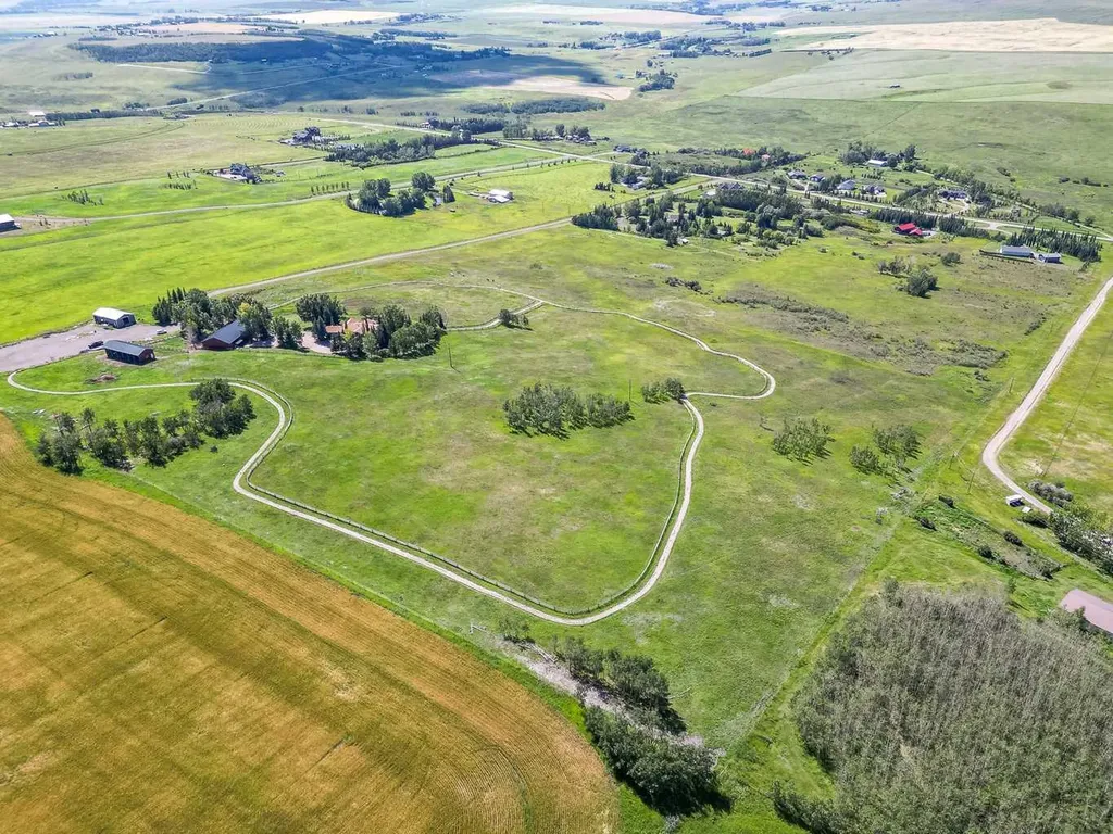 418066 48 Street W Rural Foothills County AB T1S 1A1