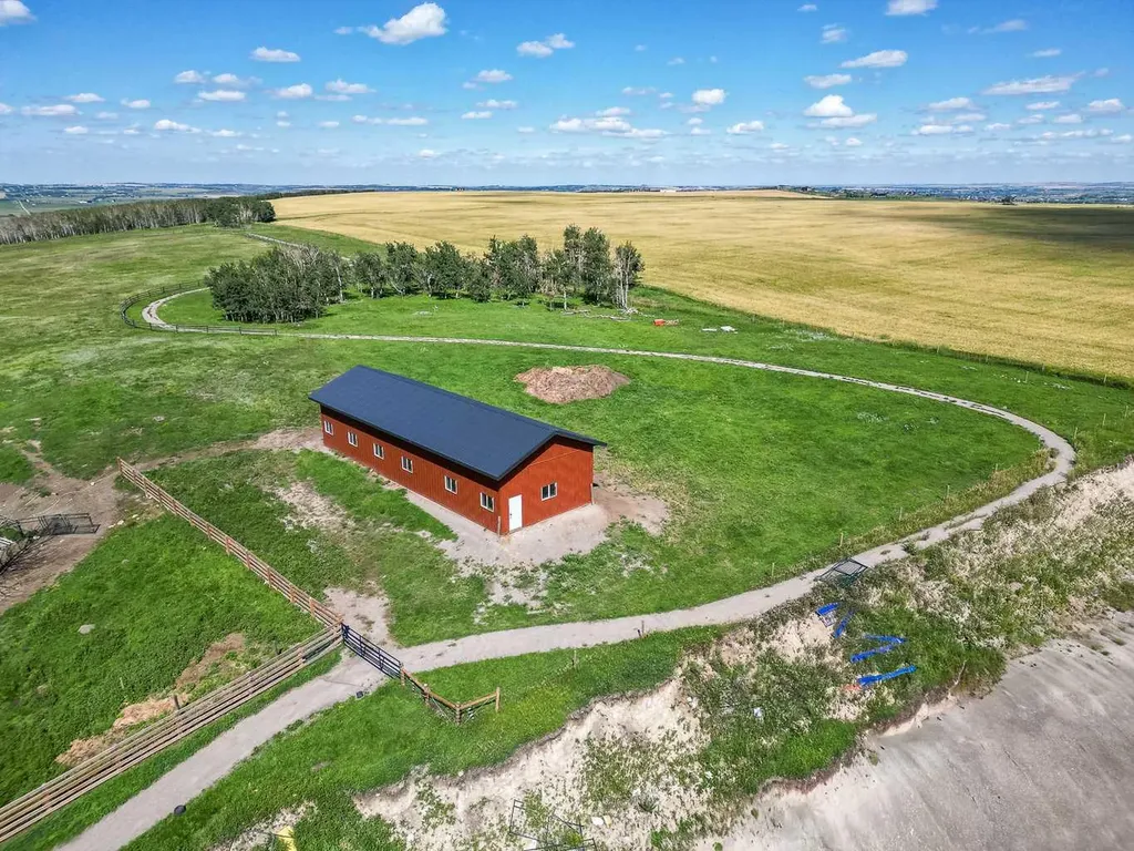 418066 48 Street W Rural Foothills County AB T1S 1A1