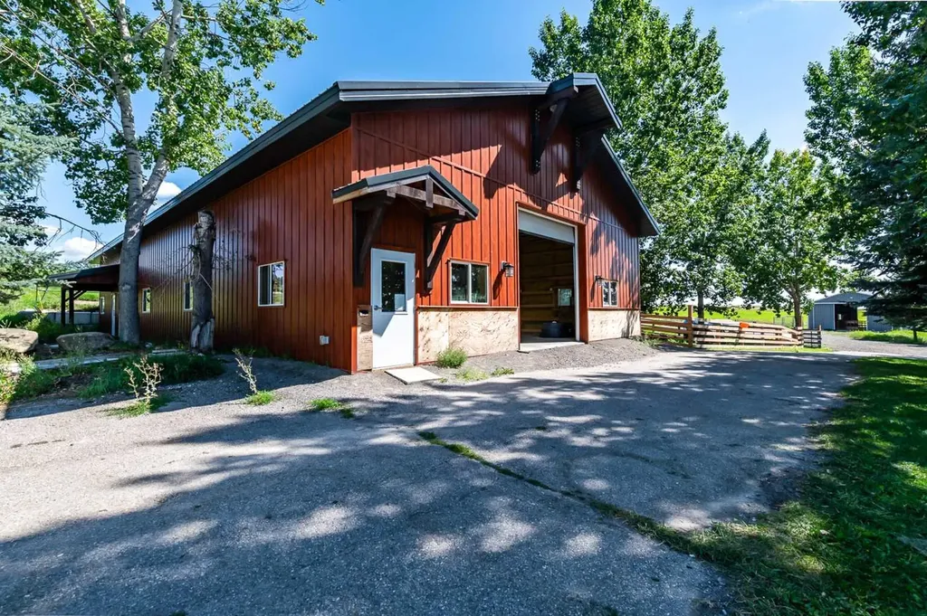 418066 48 Street W Rural Foothills County AB T1S 1A1