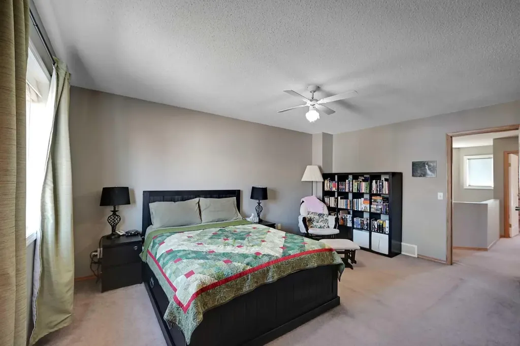 19 Coventry Link NE Calgary AB T3K 5H6
