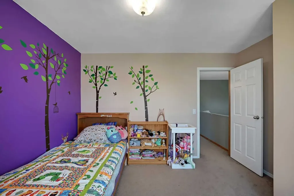 19 Coventry Link NE Calgary AB T3K 5H6