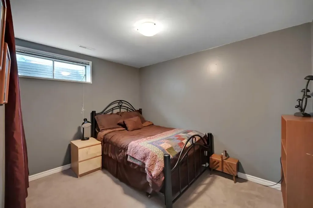 19 Coventry Link NE Calgary AB T3K 5H6