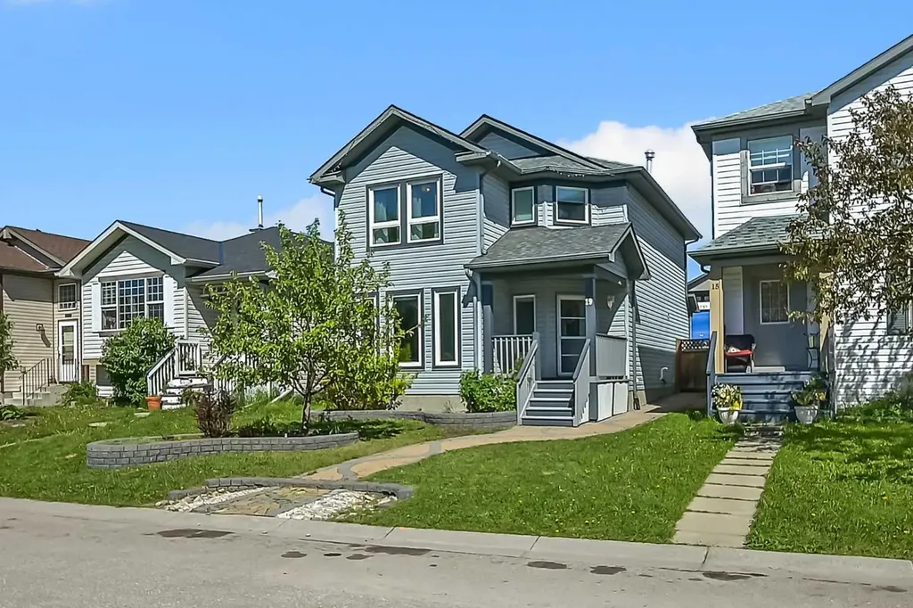19 Coventry Link NE Calgary AB T3K 5H6