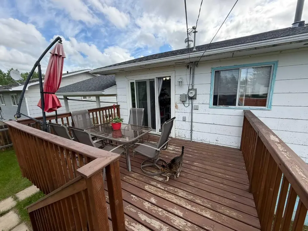 4819 45 Street Grimshaw AB T0H 1W0
