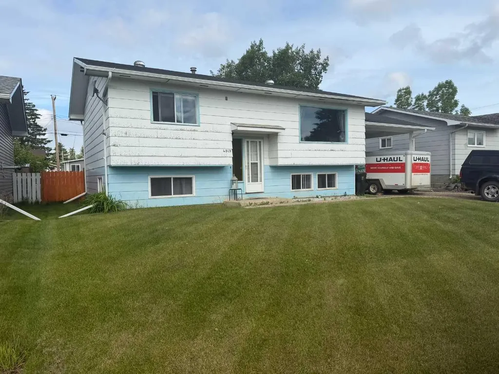 4819 45 Street Grimshaw AB T0H 1W0