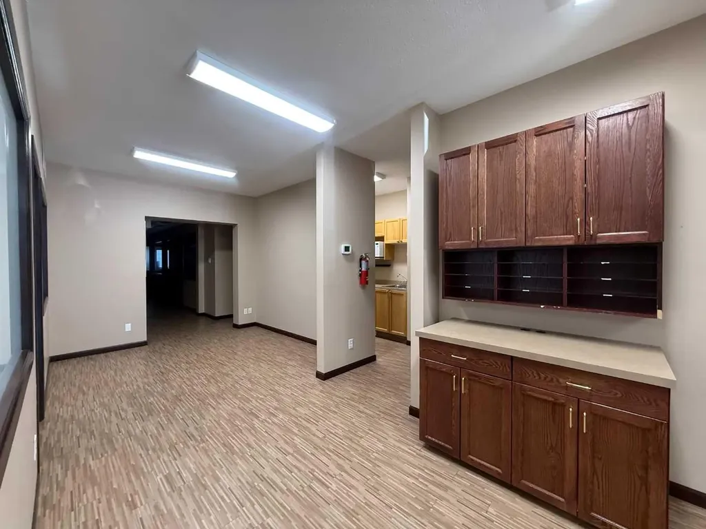 9824 97 Avenue Grande Prairie AB T8V 7K2