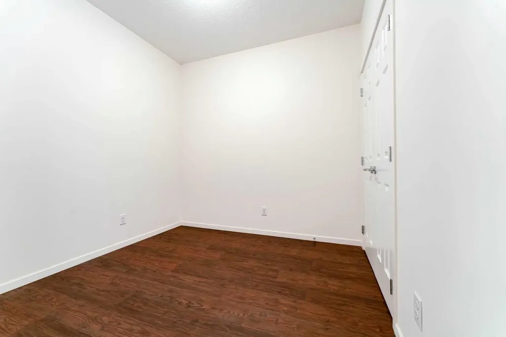 215 Legacy Boulevard SE Calgary AB T2X 0Y6