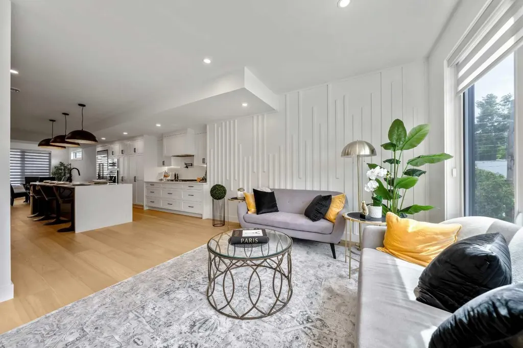 2518 16b Street SW Calgary AB T2T 4L9