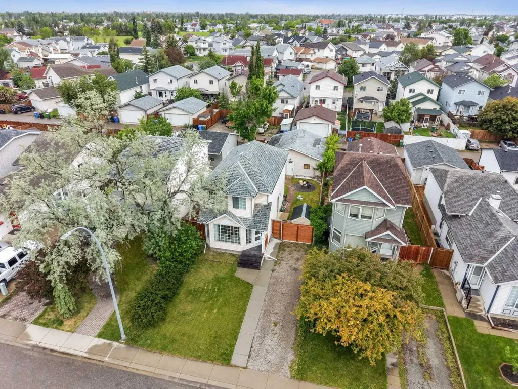 146 Erin Road SE Calgary AB T2B 3H4
