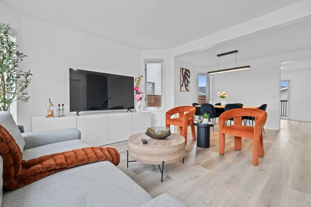 146 Erin Road SE Calgary AB T2B 3H4
