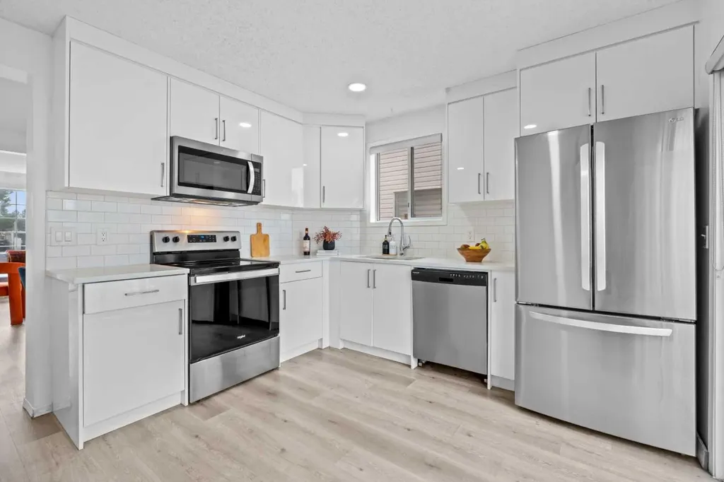 146 Erin Road SE Calgary AB T2B 3H4