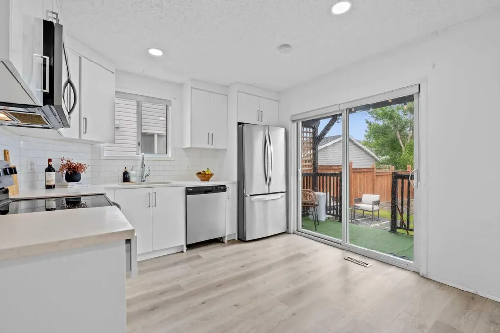 146 Erin Road SE Calgary AB T2B 3H4