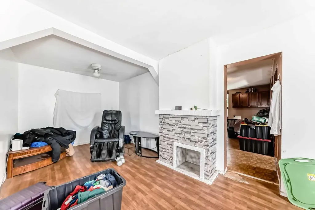 306 47th Avenue W Claresholm AB t0l0t0