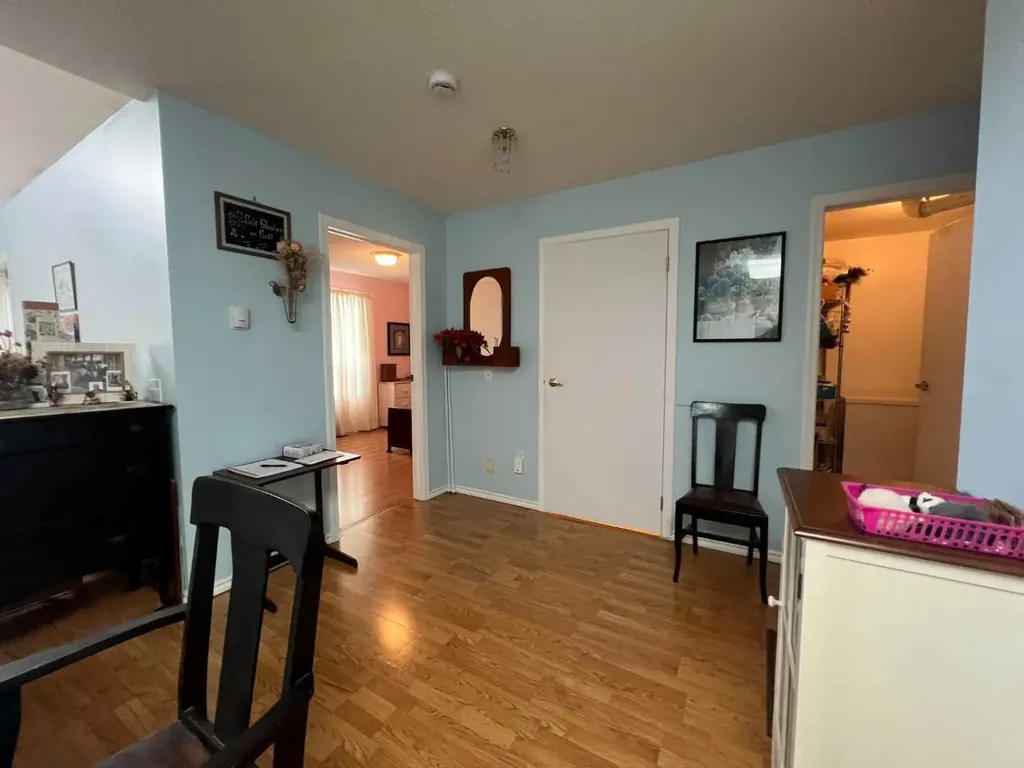 722 48 Street Edson AB T7E 1W8
