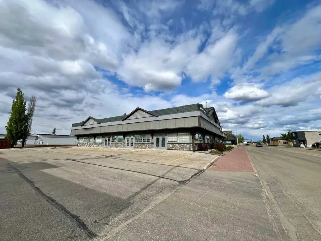 9824 97 Avenue Grande Prairie AB T8V 7K2