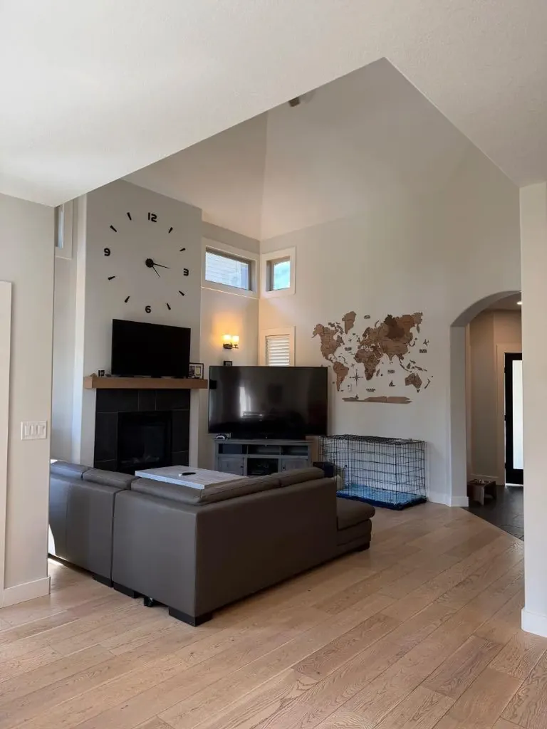 8817 60 Avenue Grande Prairie AB T8W 0J9