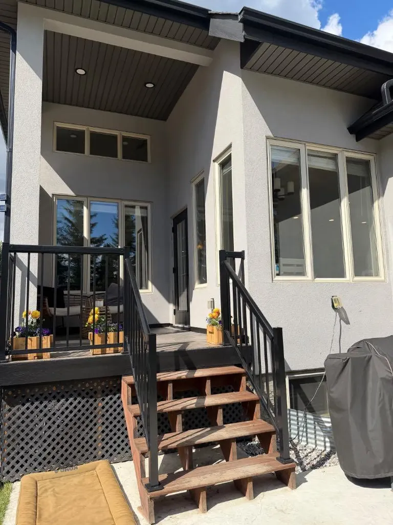 8817 60 Avenue Grande Prairie AB T8W 0J9