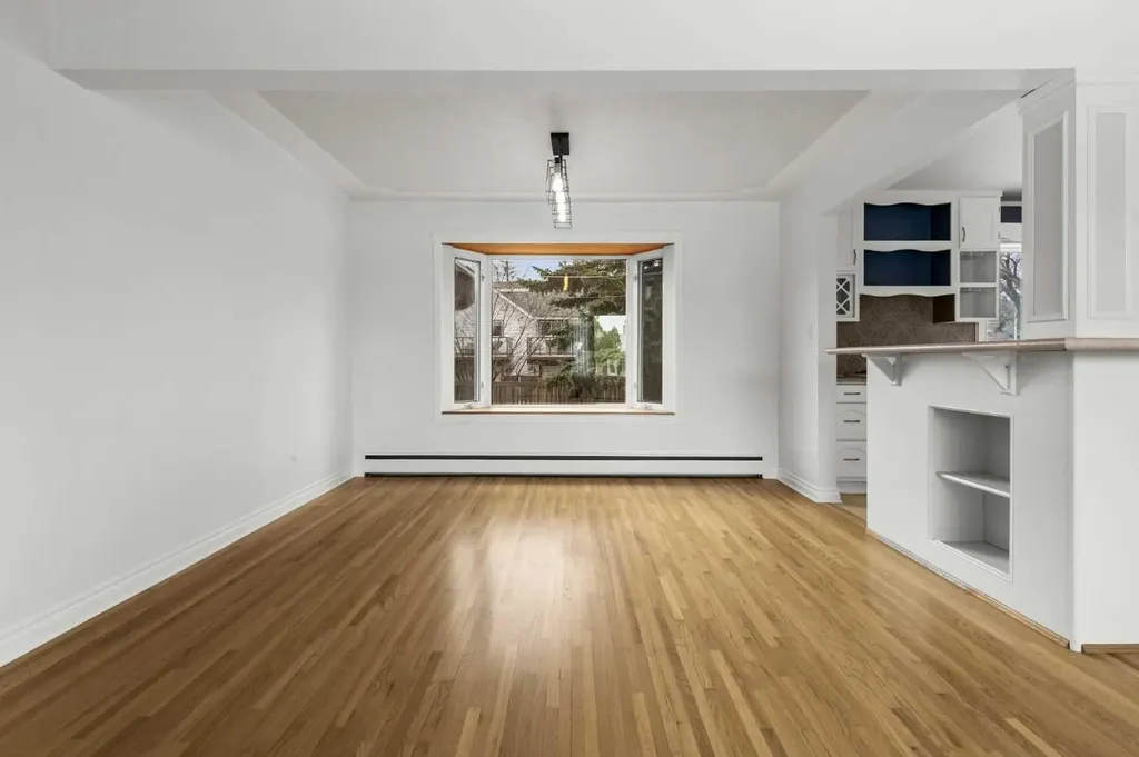 67 Hooke Road SW Calgary AB T2V3K6