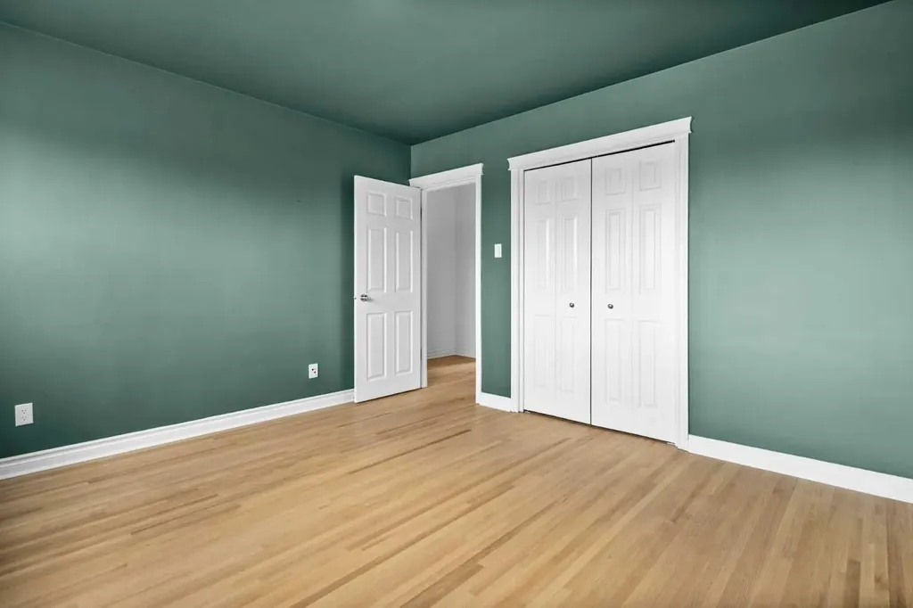 67 Hooke Road SW Calgary AB T2V3K6