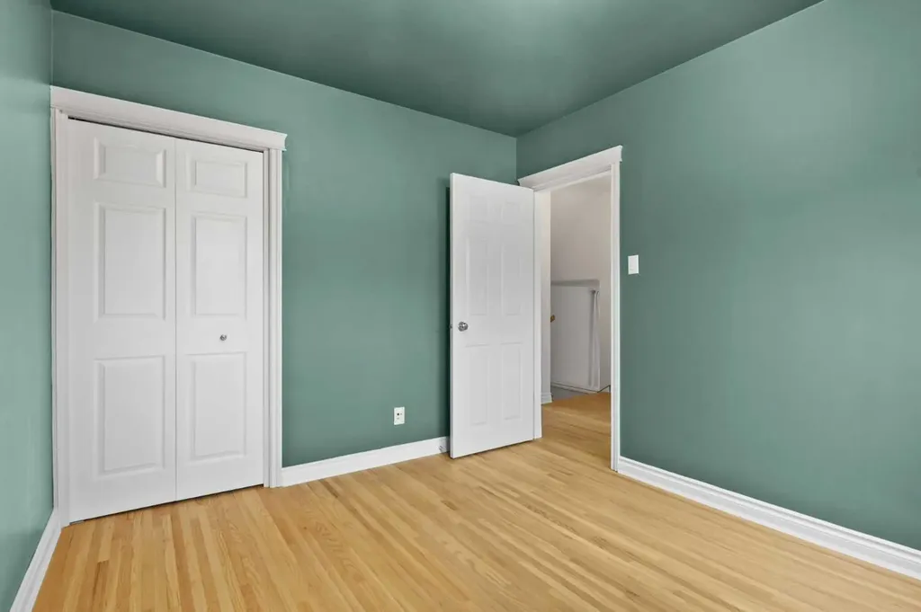 67 Hooke Road SW Calgary AB T2V3K6
