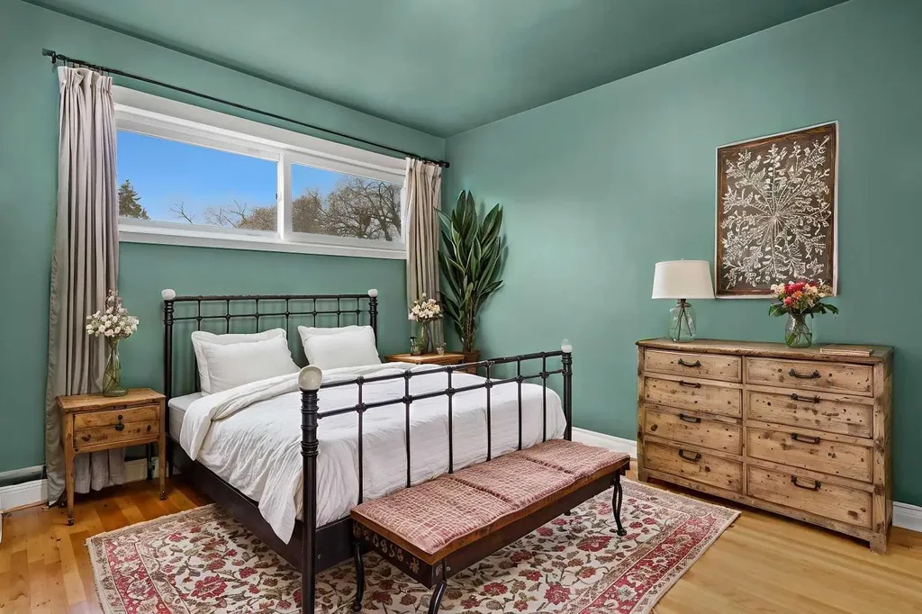 67 Hooke Road SW Calgary AB T2V3K6