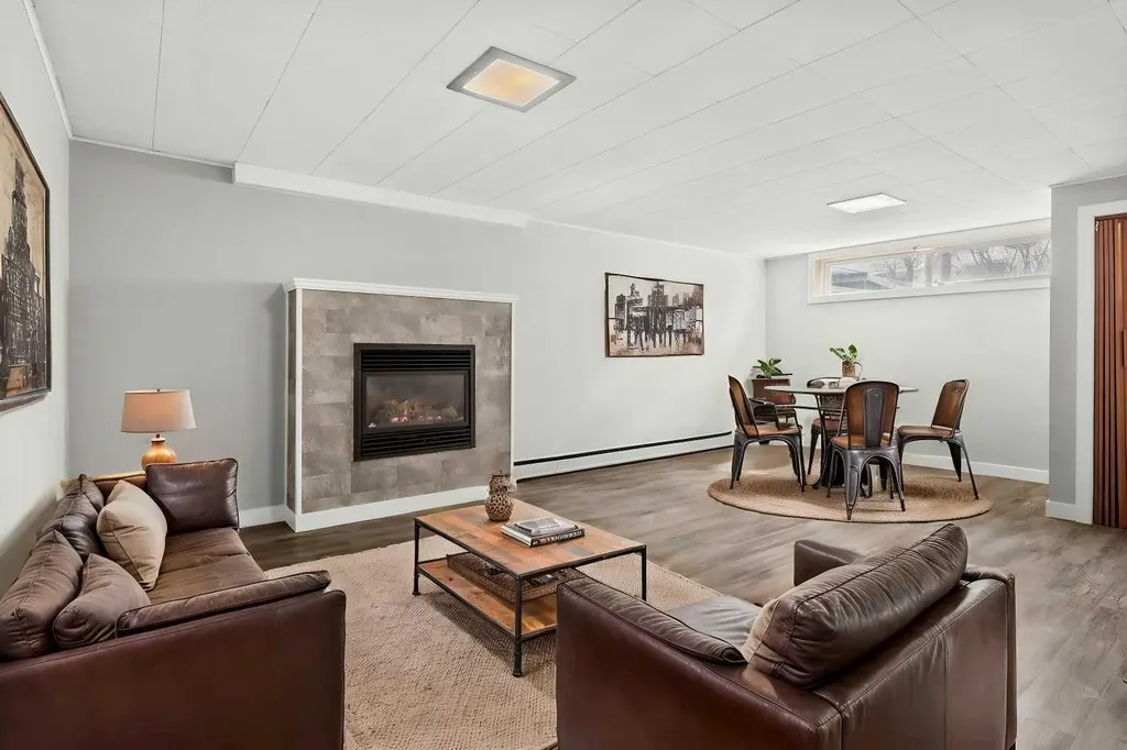 67 Hooke Road SW Calgary AB T2V3K6