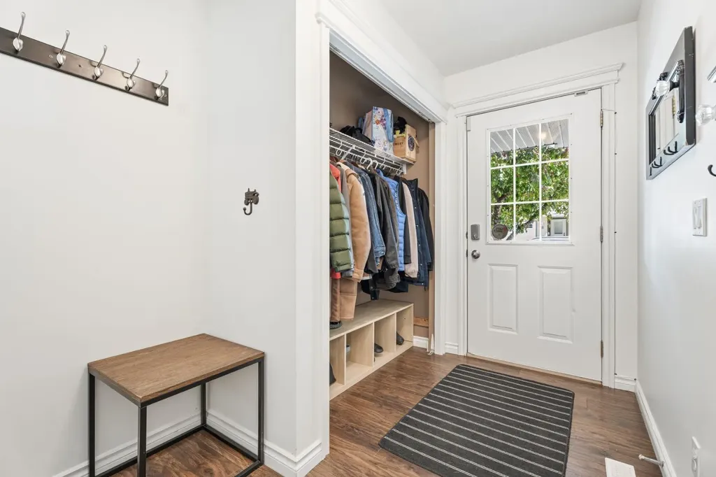 12 Crystal Shores Cove Okotoks AB T1S 2B3