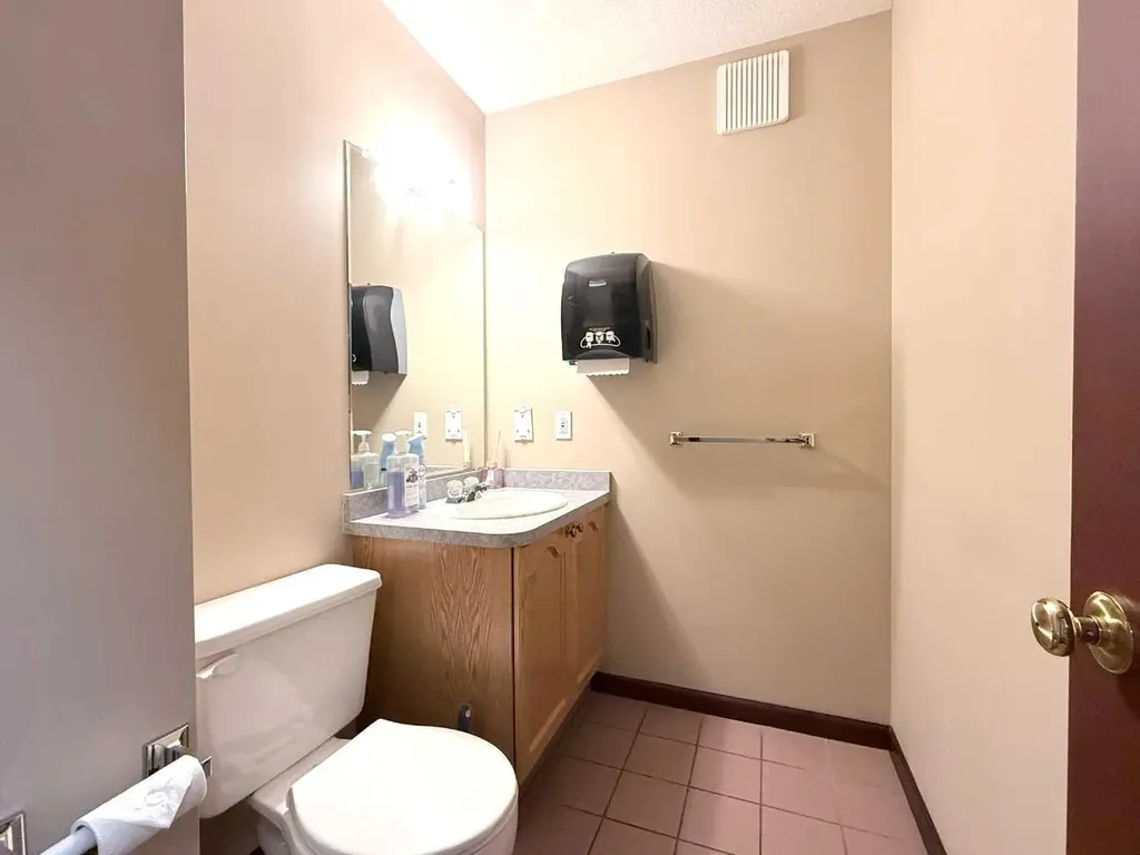 9824 97 Avenue Grande Prairie AB T8V 7K2