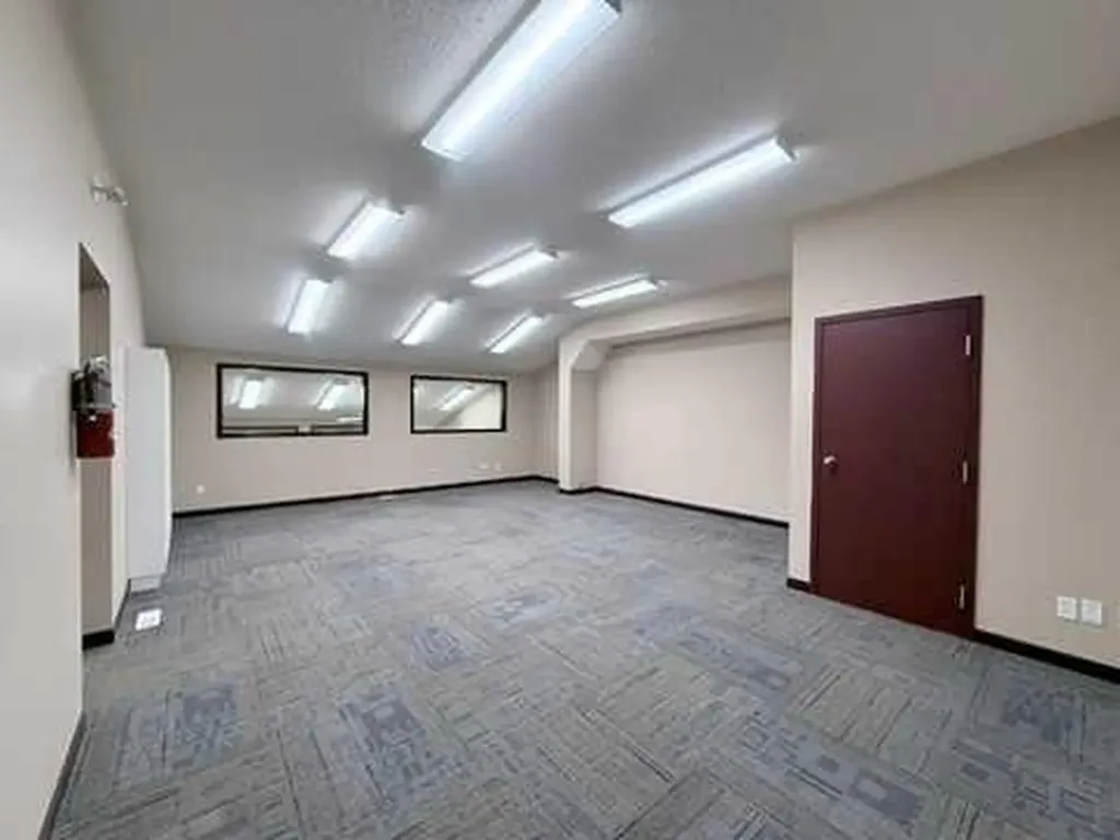 9824 97 Avenue Grande Prairie AB T8V 7K2