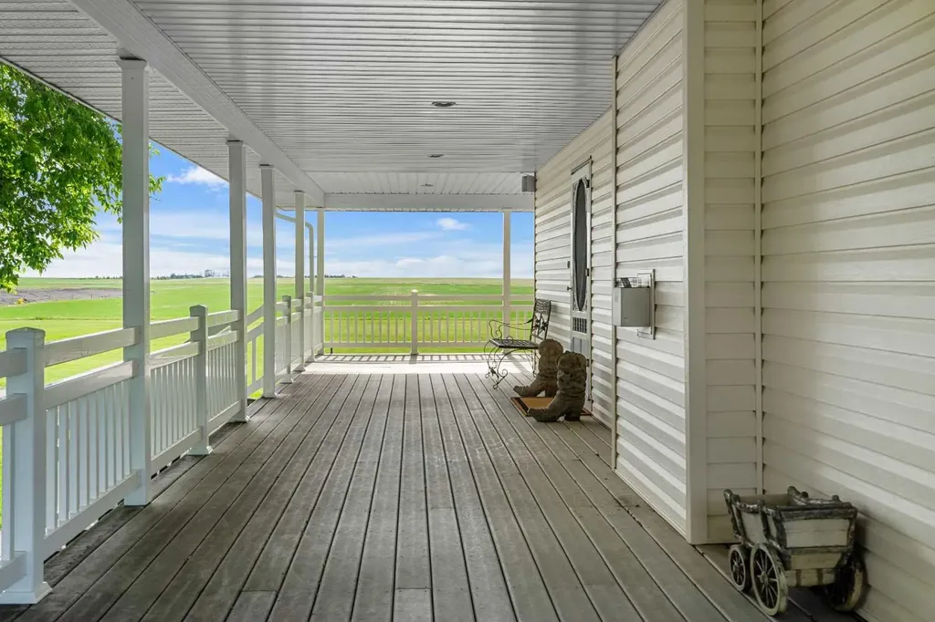 263082 Range Road 13 Rural Rocky View County AB T4B 2Z8