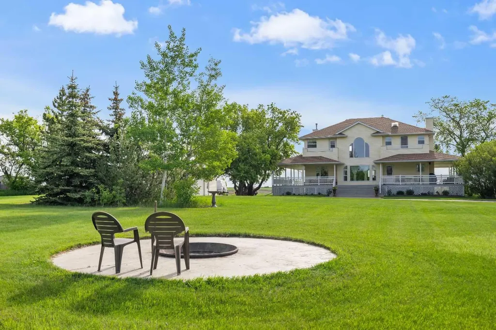 263082 Range Road 13 Rural Rocky View County AB T4B 2Z8