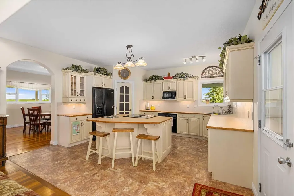 263082 Range Road 13 Rural Rocky View County AB T4B 2Z8