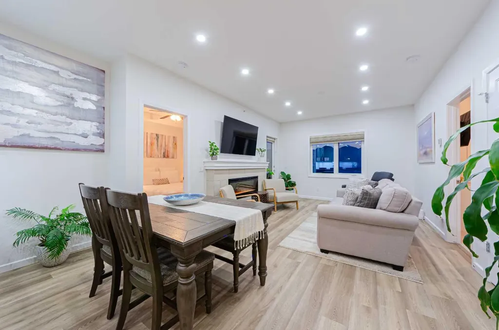 450 Kincora Glen Road NW Calgary AB T3R1S2