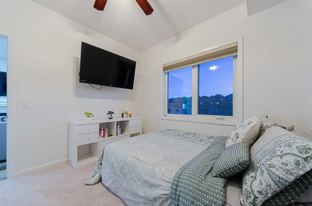 450 Kincora Glen Road NW Calgary AB T3R1S2