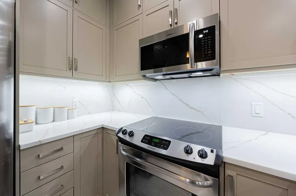 450 Kincora Glen Road NW Calgary AB T3R1S2