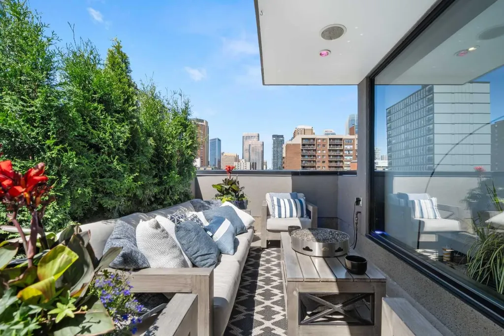1508 6 Street SW Calgary AB T2R 0Z8