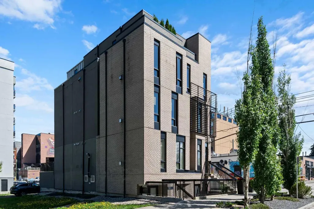 1508 6 Street SW Calgary AB T2R 0Z8