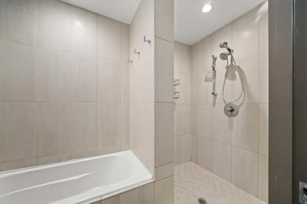 1508 6 Street SW Calgary AB T2R 0Z8