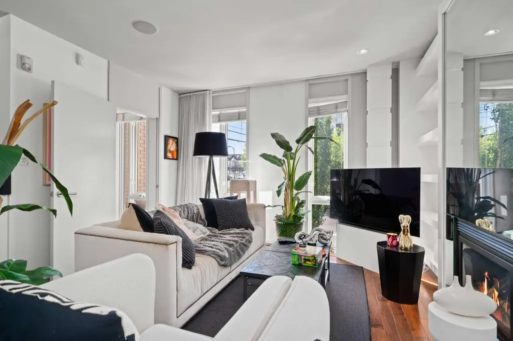 1508 6 Street SW Calgary AB T2R 0Z8