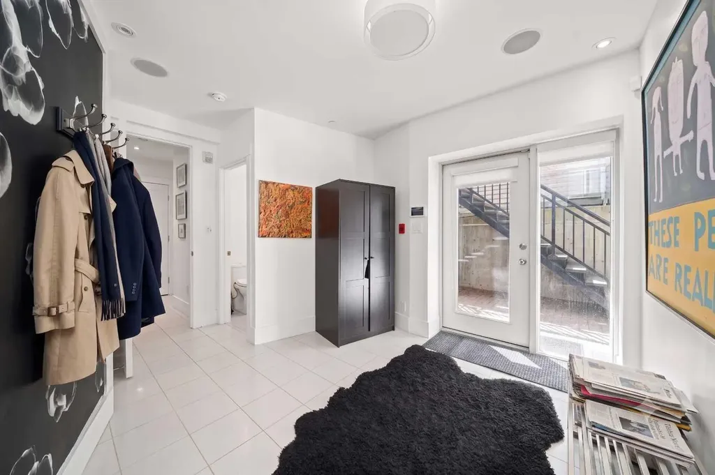 1508 6 Street SW Calgary AB T2R 0Z8