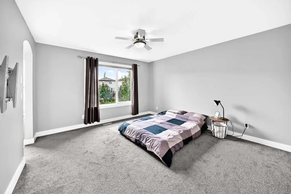 214 Rockyspring Circle NW Calgary AB T3G6A3