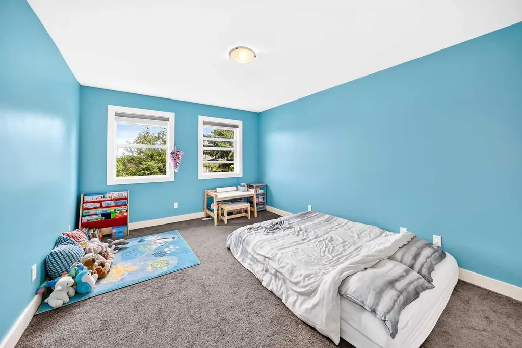 214 Rockyspring Circle NW Calgary AB T3G6A3