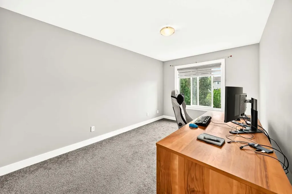 214 Rockyspring Circle NW Calgary AB T3G6A3