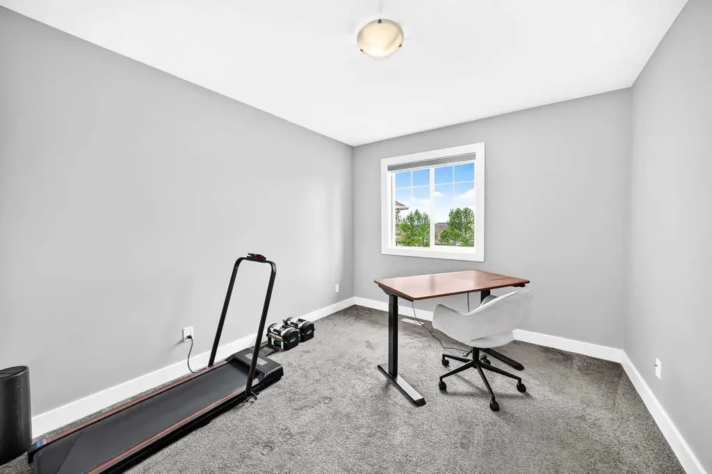 214 Rockyspring Circle NW Calgary AB T3G6A3
