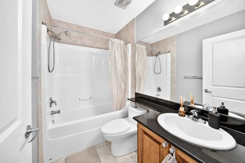 214 Rockyspring Circle NW Calgary AB T3G6A3