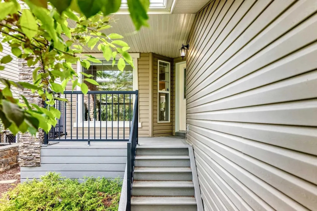 214 Rockyspring Circle NW Calgary AB T3G6A3