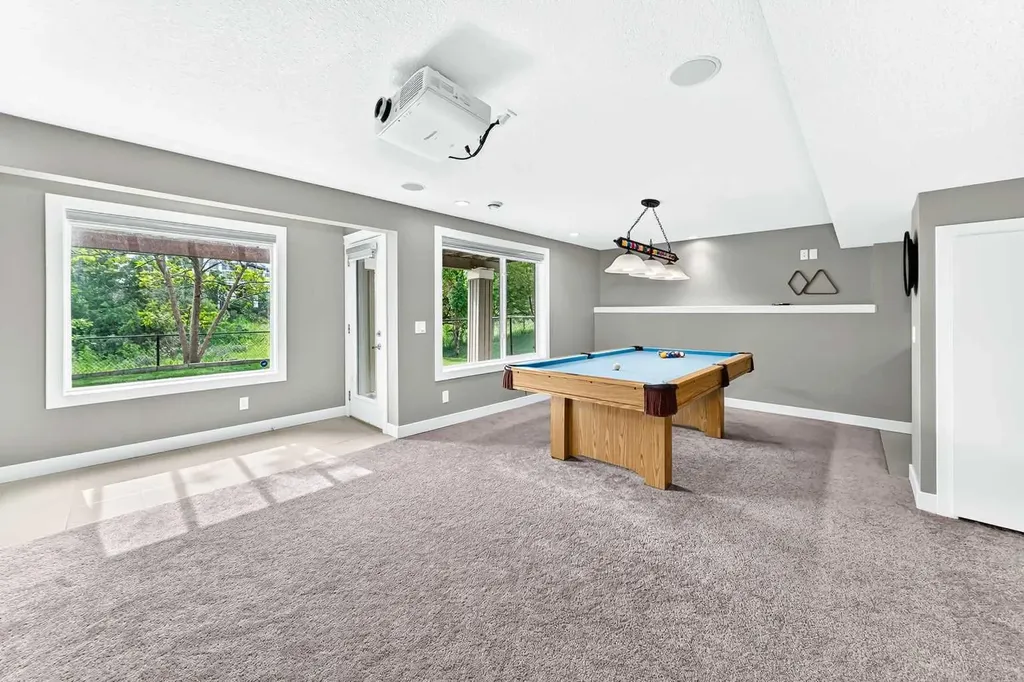 214 Rockyspring Circle NW Calgary AB T3G6A3