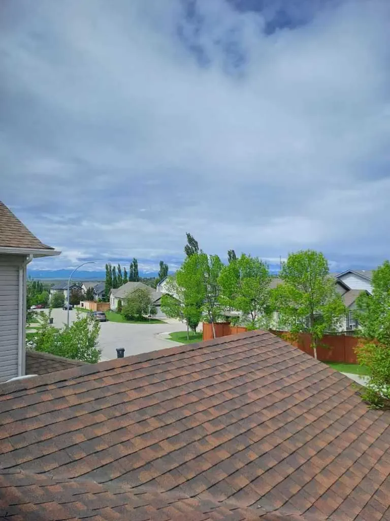 214 Rockyspring Circle NW Calgary AB T3G6A3