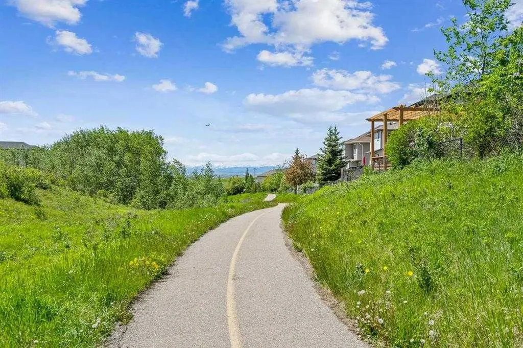 214 Rockyspring Circle NW Calgary AB T3G6A3