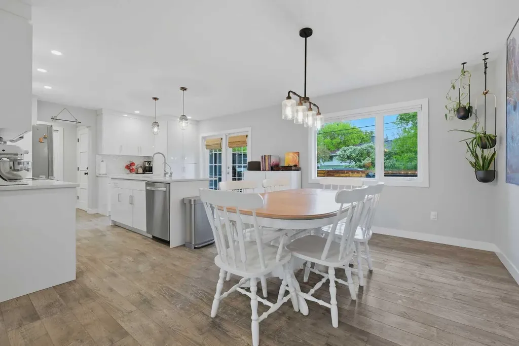 2404, 2406, 2408 Richmond Road SW Calgary AB T2T 5E4